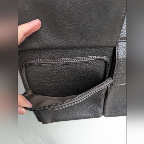 BOSCA Brown Soft Leather Zip Around Briefcase Messenger Bag Adjustable Strap - Picture 8 of 9